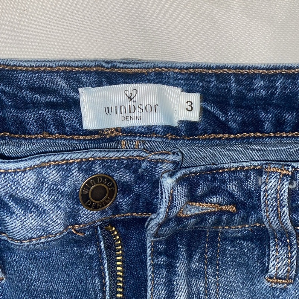 Windsor Jeans - Picture 2 of 3
